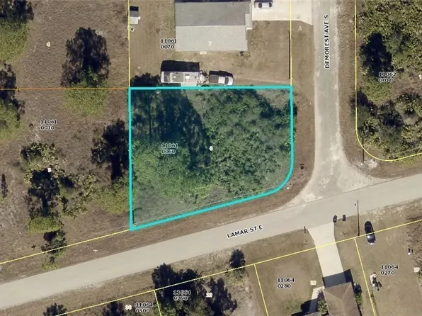 810 Demorest Ave S, Lehigh Acres, FL 33974