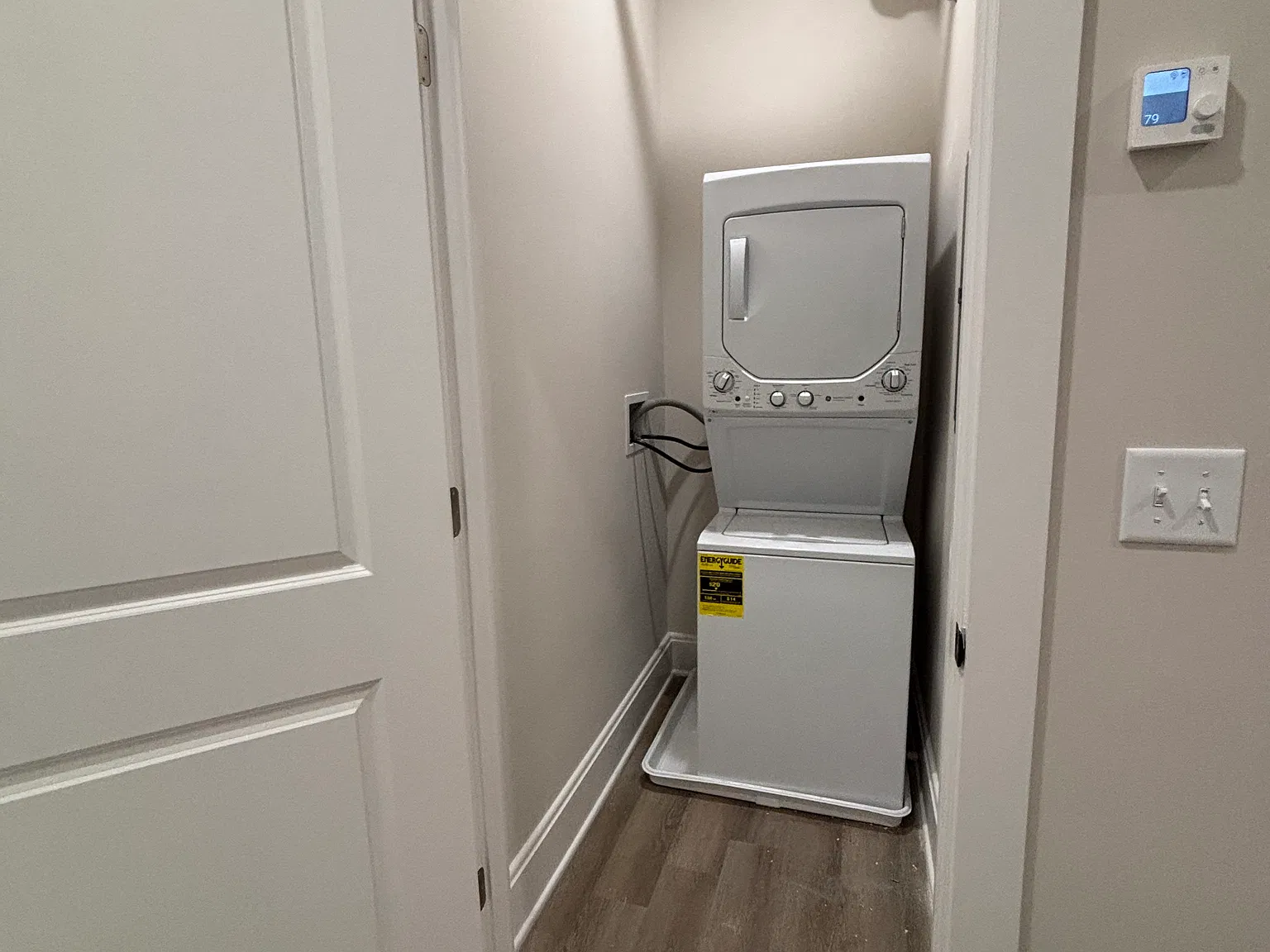 1 bed, 575 sqft, $1,000 — Photo 3