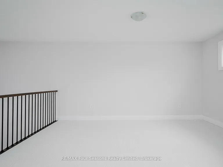 95 Goldie Ct — Photo 28