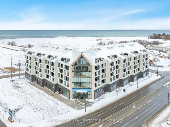 31 Huron St #611, Collingwood, ON L9Y 1C4