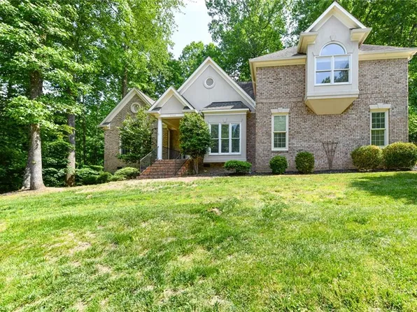 4502 Jamesford Dr, Jamestown, NC 27282