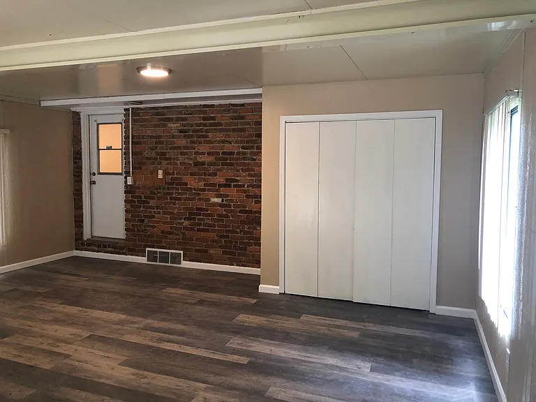 1165 Sharonton Dr — Photo 4