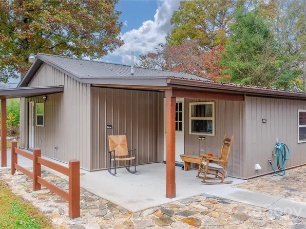1846 Deer Park Rd, Nebo, NC 28761