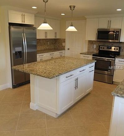 4th image of 37136 Janet Cir