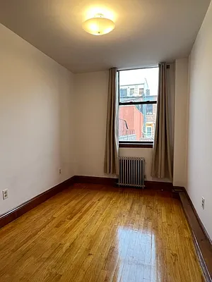 Rented by Compass | media 28