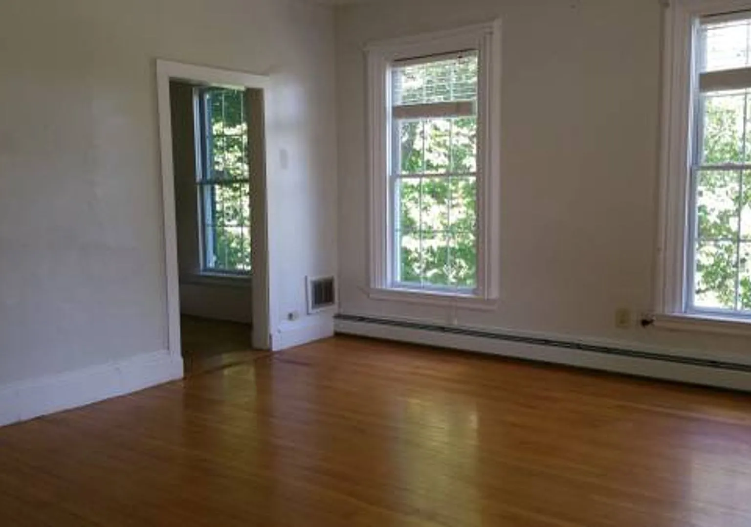 2806 US Route 5 — Photo 1