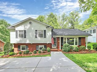 6754 Lancer Dr, Charlotte, NC 28226