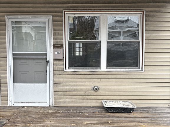 2nd image of 139 Sand St APT 2