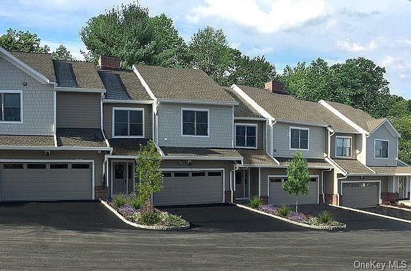 1st image of 323 Overlook Ct #45