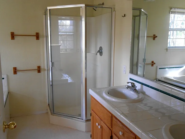 4896 Chateau Way — Photo 13