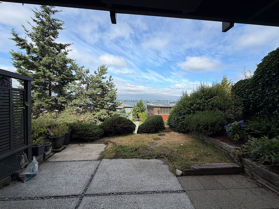 1st image of 407 2nd St S #2