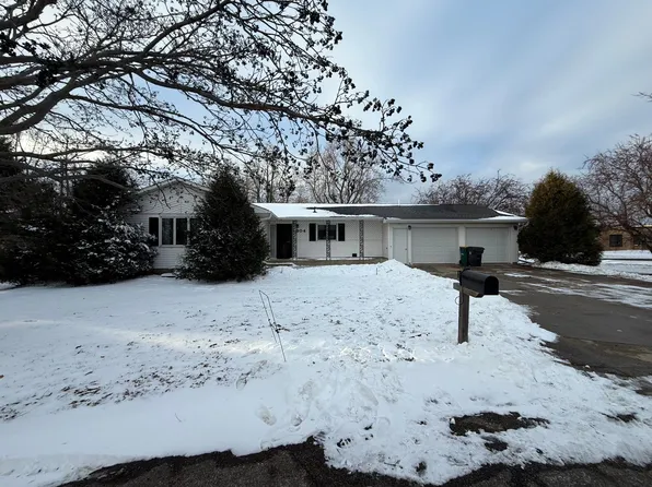 304 Chavis Dr, Hendricks, MN 56136