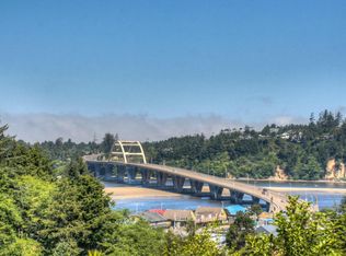 320 SW View Dr, Waldport, OR 97394