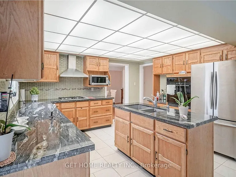 5668 Turney Dr #UPPER — Photo 12