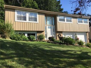 483 Tivoli Rd, Pittsburgh, PA 15239