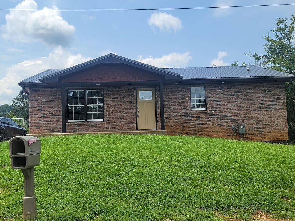 1st image of 709 8th St