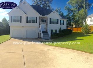 1043 Moonstone Ct, Lithia Springs, GA 30122