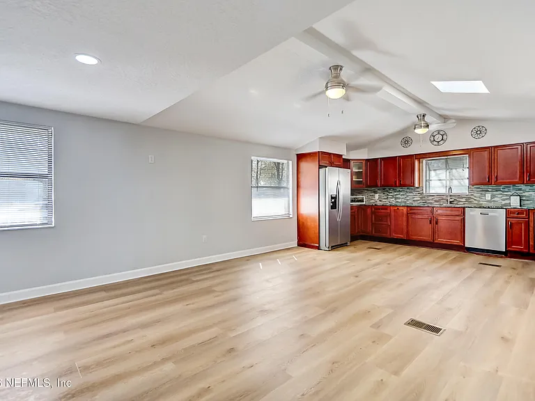 11321 Deep Ln — Photo 8