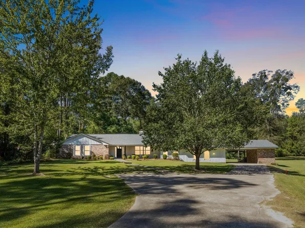 3340 Audubon Dr, Laurel, MS 39440