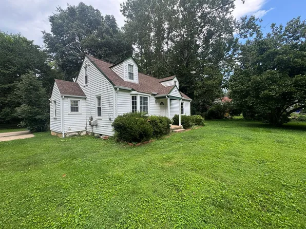 143 Barrett Heights Rd, Stafford, VA 22556