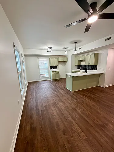 10639 Meeting St #303 Photo 1