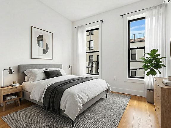 4th image of 756 Lincoln Pl
