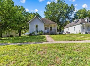 1112 E Locust St, Springfield, MO 65803