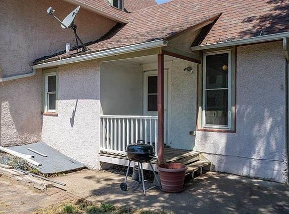 4th image of 2033 Farnam St