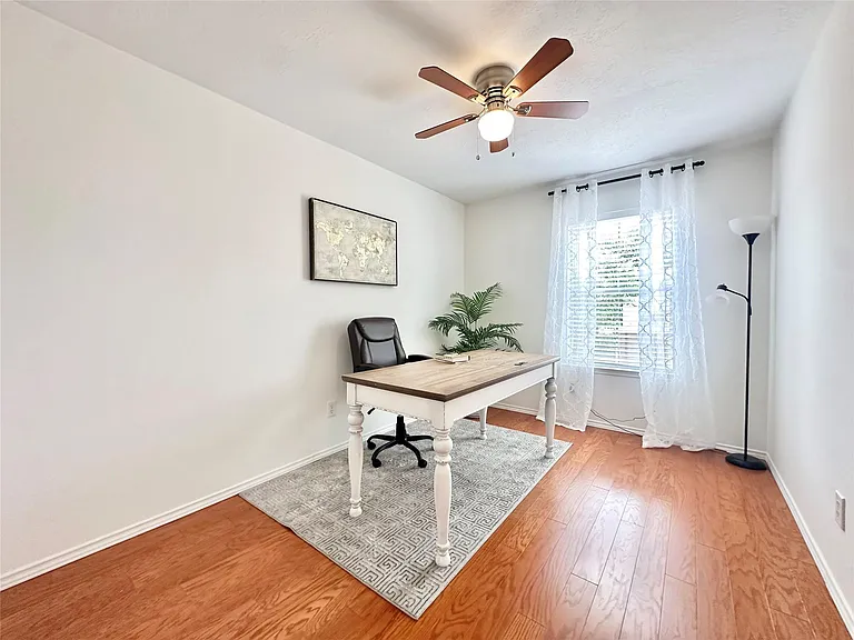 8223 Golf Green Cir — Photo 28