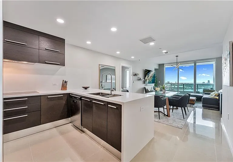 900 Biscayne Blvd #3109 — Photo 26