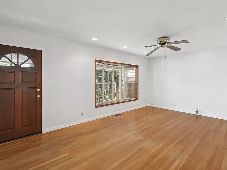 9036 New Dawn Dr — Photo 7