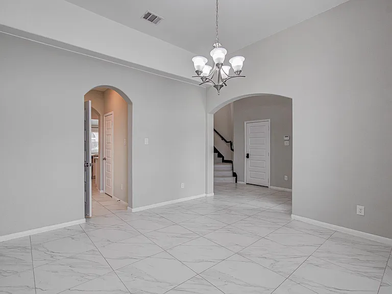 3014 Roberta Sue Dr — Photo 7