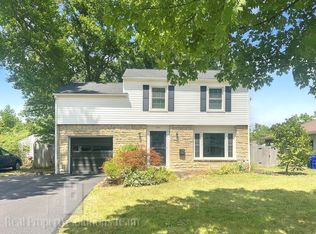 2244 Woodstock Rd, Columbus, OH 43221