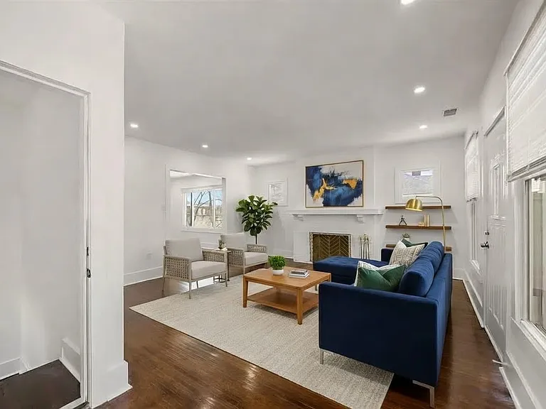 Living Room. Image is virtually staged