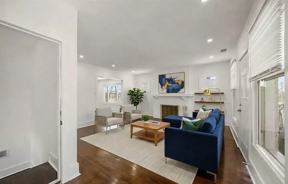 Living Room. Image is virtually staged - 1975 Gladstone St #2