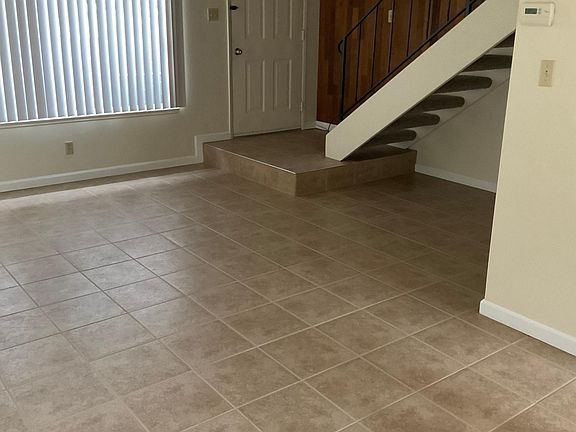 3rd image of 5253 Gibbons Dr