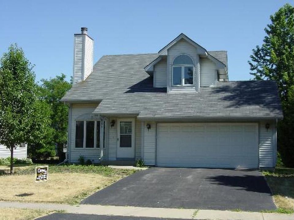 1st image of 601 Pinewood Dr