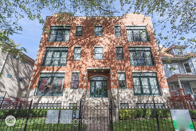 1st image of 1912 W Touhy Ave APT 1N