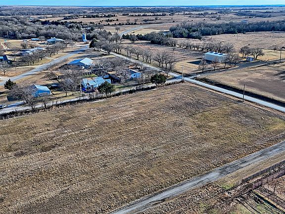 2nd image of Payne Rd