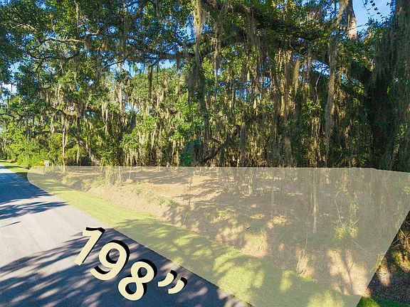 2nd image of 7926 Colee Cove Rd