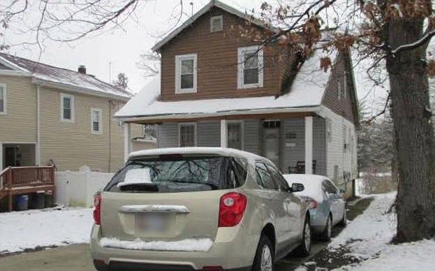 2nd image of 5812 Gwynn Oak Ave