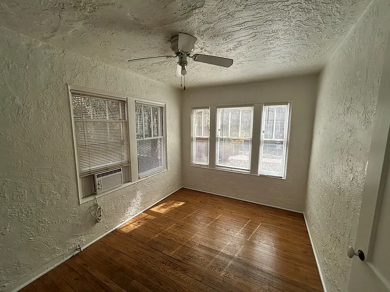 1128 N Tyndall Ave #6 — Photo 16
