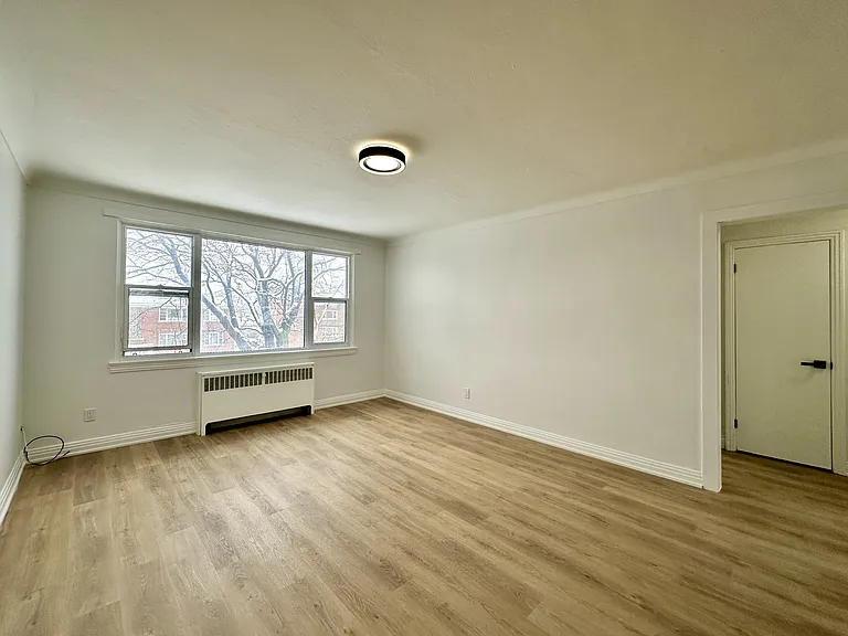 839 Kirkwood Ave — Photo 11
