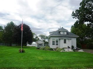 439 E Pleasant Ave, Ellsworth, WI 54011