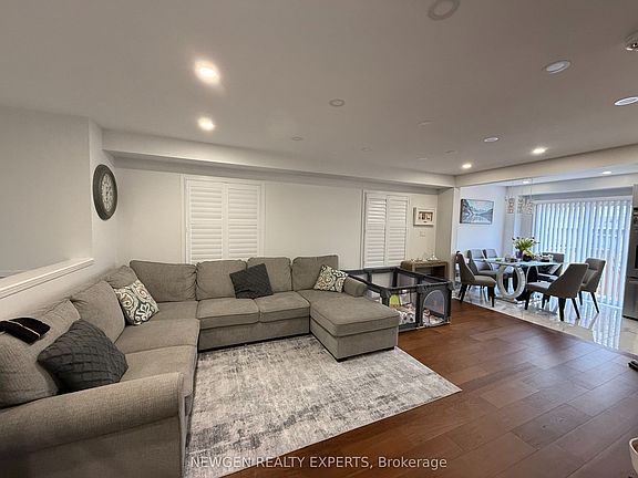 4th image of 22 Rochefort Dr