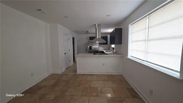 4417 Duplessis St — Photo 5