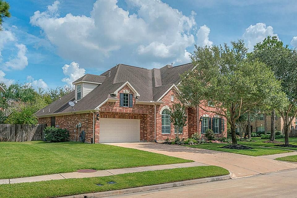 1st image of 24506 Alexander Crossing Ln