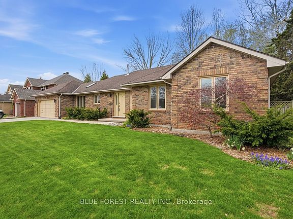 2nd image of 1311 Aldersbrook Rd
