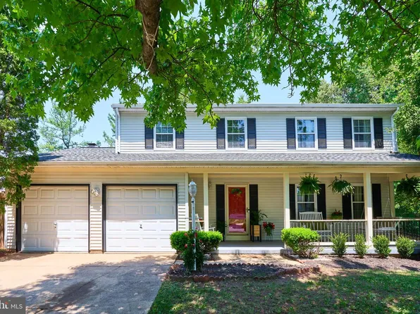 8944 Vicksburg Ln, Manassas, VA 20110