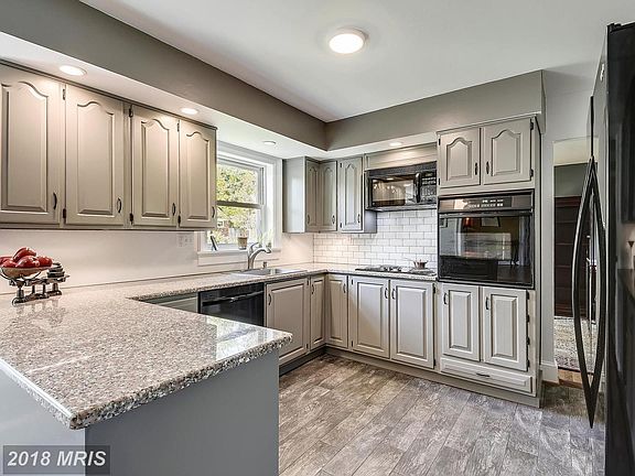 5th image of 8408 Tuckerman Ln